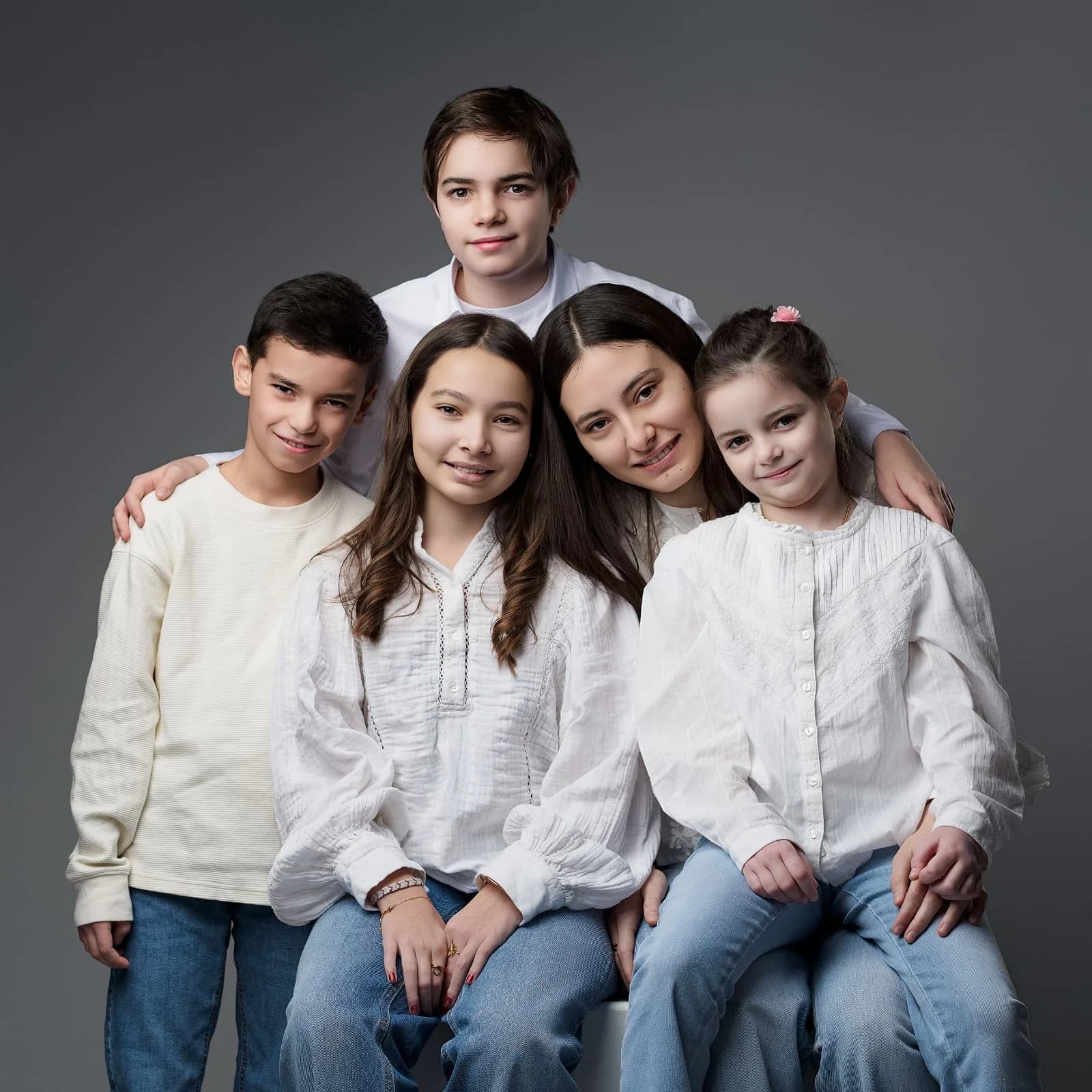 Séance photo famille en studio à Angers